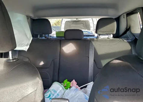 2021 Jeep Renegade Latitude z USA, uszkodzony, nr VIN ZACNJDBB2MPN30671